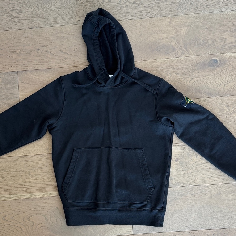 Stone Island Black Cotton Hoodie in Large